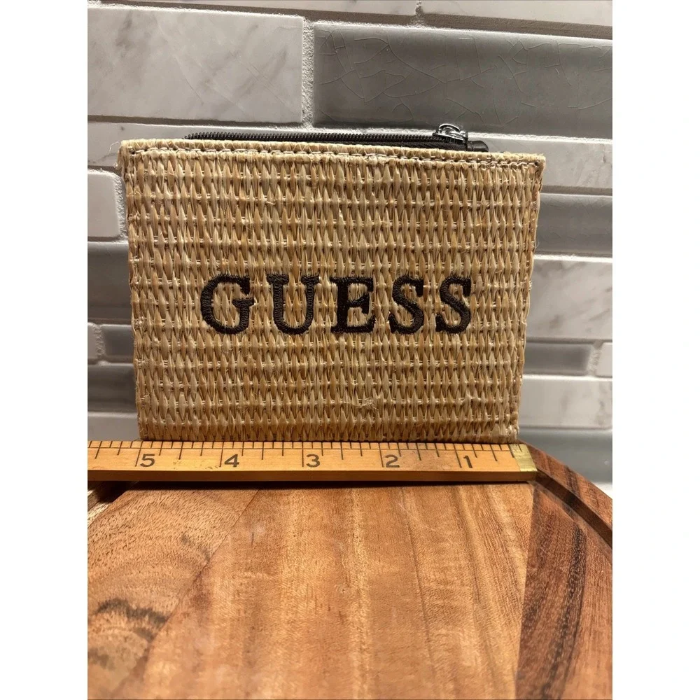GUESS Wells SLG Snap ID Wallet Natural Woven Straw .Y2K. BOHO.FESTIVAL.NWT.Chic